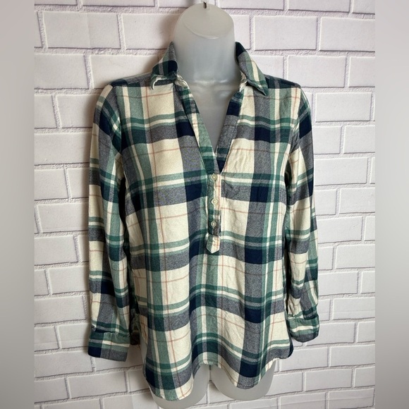 LOFT Green and Blue long sleeves Plaid Shirt/size XXSP - Picture 2 of 11